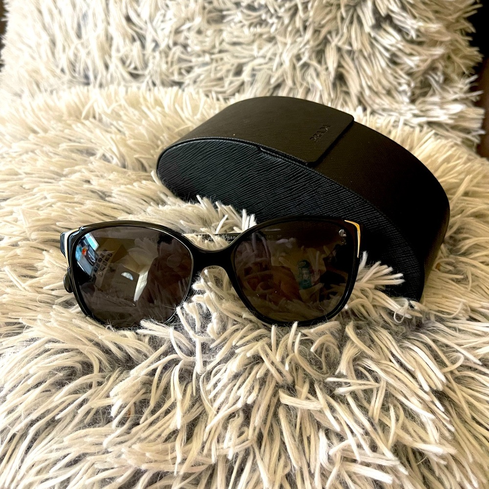 Prada Polarized Sunnies for Ladies
